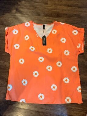 NoraCora Orange Daisy V-Neck Tunic. Womens plus. Bright and comfy.